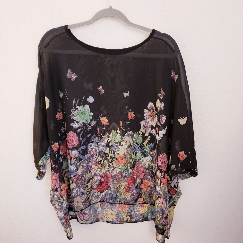 Sheer Black Pullover Top with Floral Design Plus Size O/S EUC
